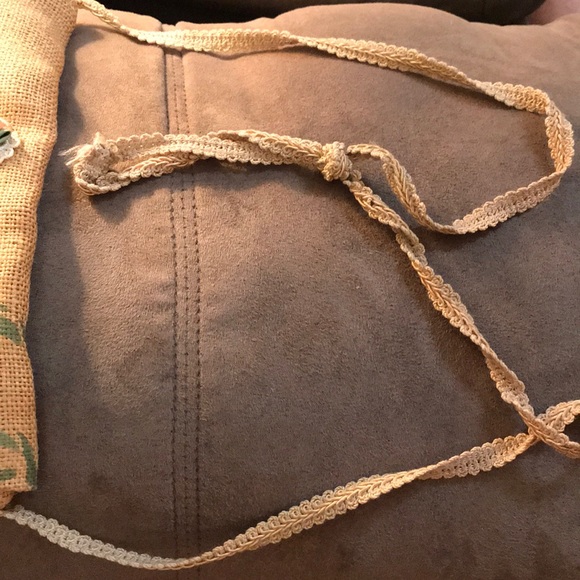 Hand Painted Floral Burlap Messenger Bag - Picture 4 of 5